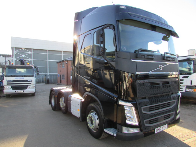 VOLVO FH500 6X2 GLOBETROTTER TRACTOR UNIT (DX17 KYU) S/N 3875 