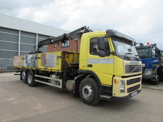 VOLVO FM9 2005 DROPSIDE WITH CRANE. (YN55 LOJ) S/N:3909