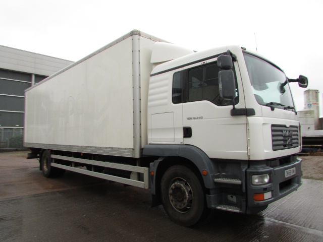 MAN TGM18.240 2008 4x2 BOX (DK58 KNH) S/N: 3976