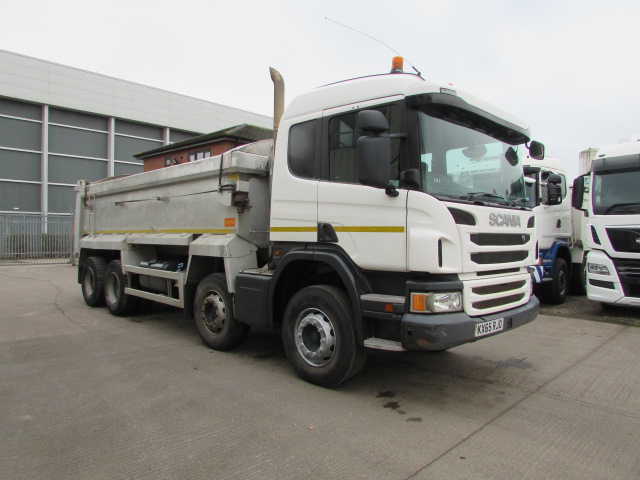 SCANIA P370 2015 8x4 SLEEPER CAB TIPPER (KX65 RJO) S/N: 4002