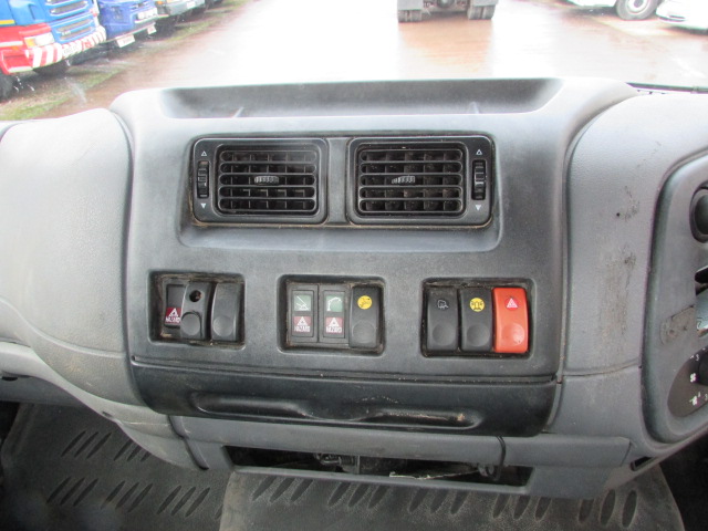 Vehicle Photo 13