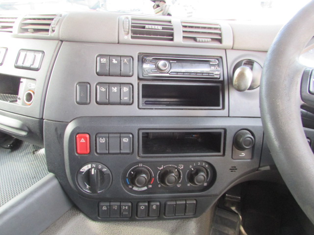 Vehicle Photo 14