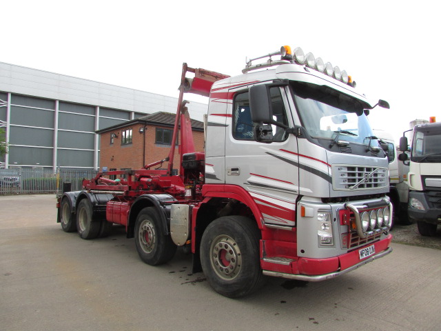 VOLVO FM440 2008 8x4 AUTOMATIC HOOKLOADER (MF08 OJN) S/N:4051