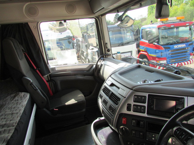 Vehicle Photo 11