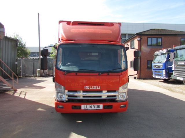 Vehicle Photo 2