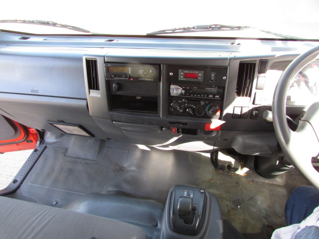 Vehicle Photo 14