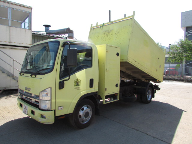 Vehicle Photo 17
