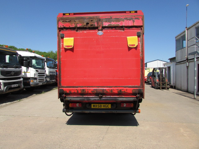 Vehicle Photo 13