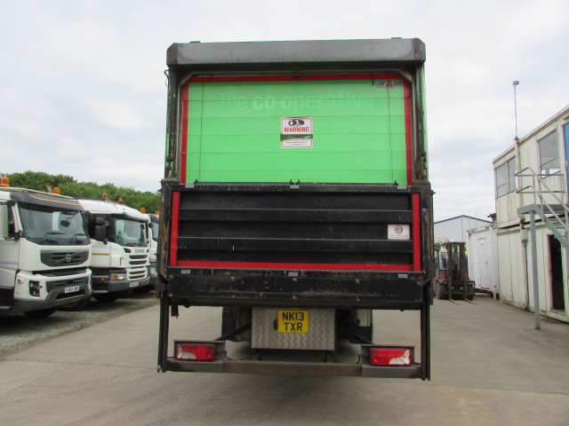 Vehicle Photo 4