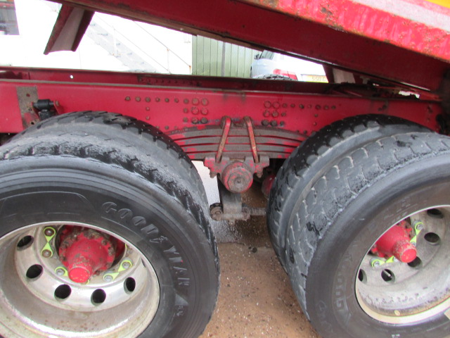 Vehicle Photo 9