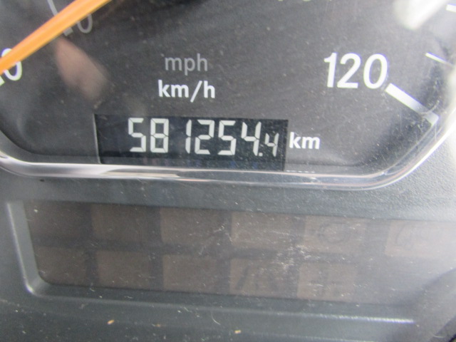 Vehicle Photo 9