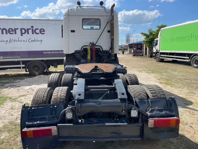 Vehicle Photo 5