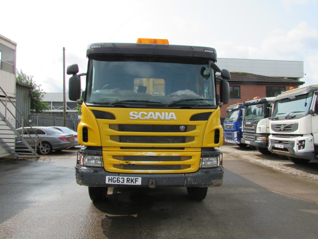 Vehicle Photo 2
