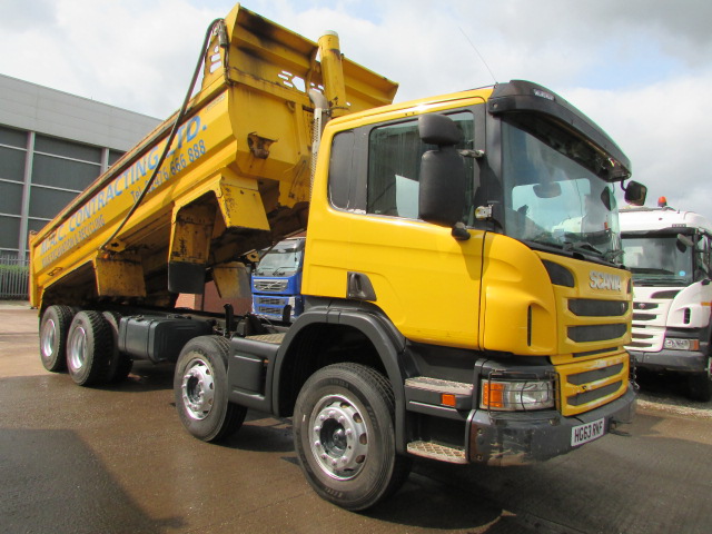 Vehicle Photo 8
