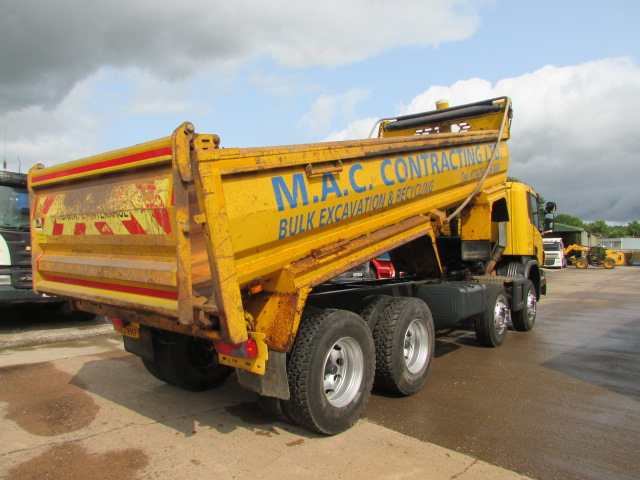 Vehicle Photo 7