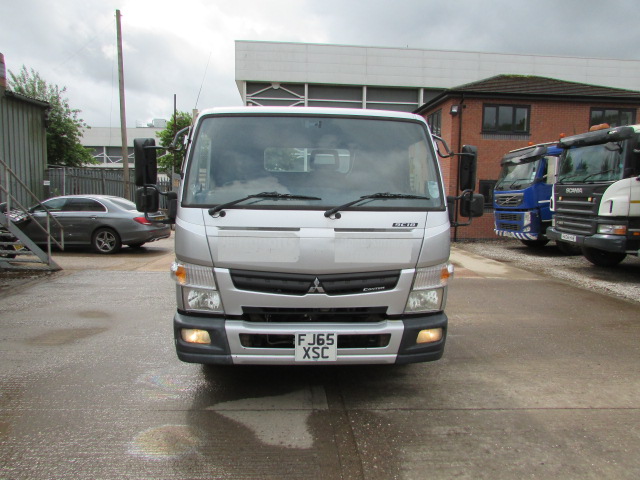 Vehicle Photo 2