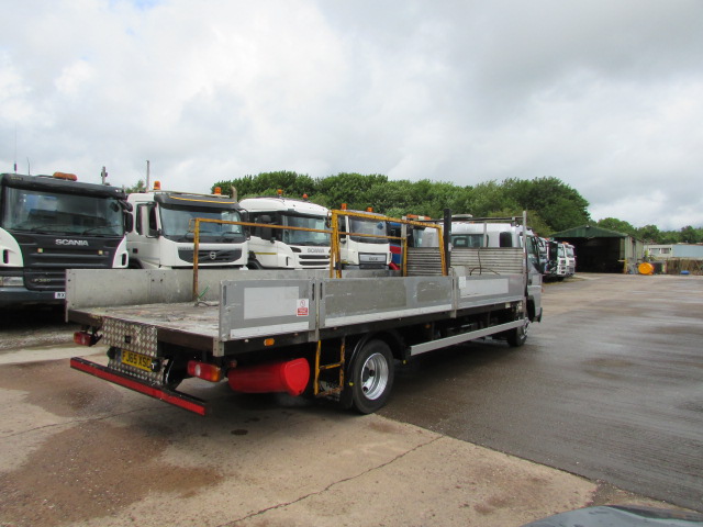 Vehicle Photo 3