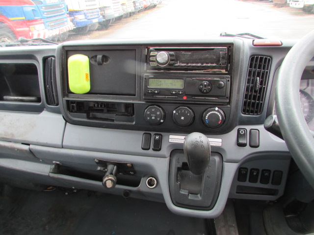 Vehicle Photo 13