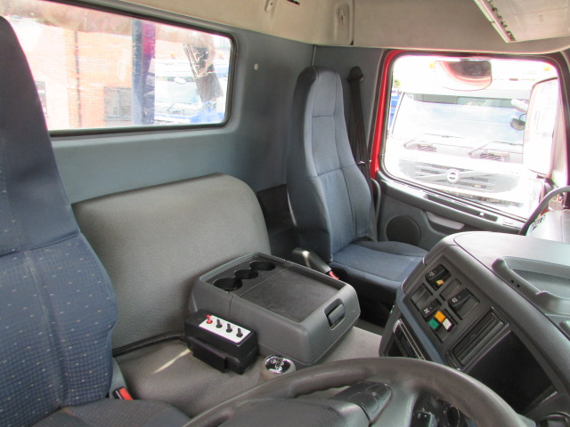 Vehicle Photo 16