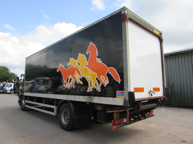 Vehicle Photo 11