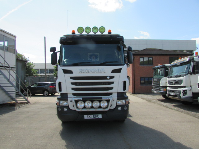 Vehicle Photo 2
