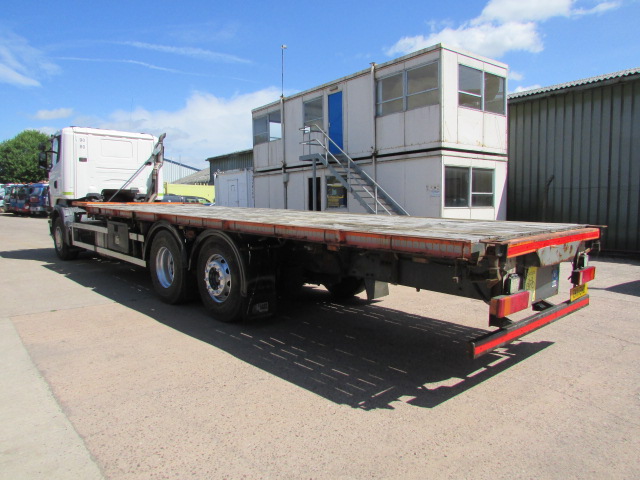 Vehicle Photo 9