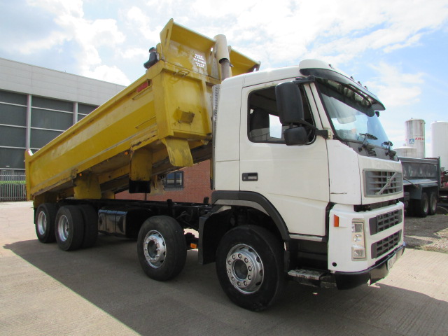 Vehicle Photo 3