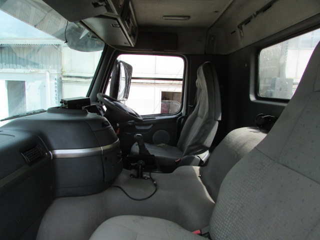 Vehicle Photo 16