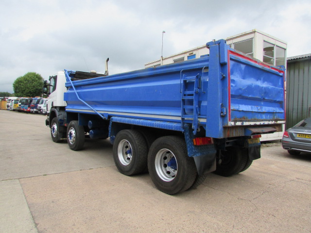 Vehicle Photo 9