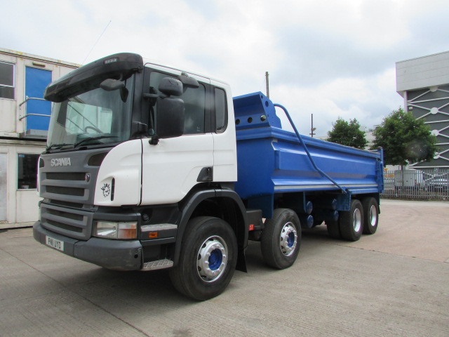 Vehicle Photo 2