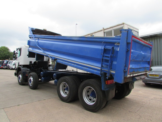 Vehicle Photo 6