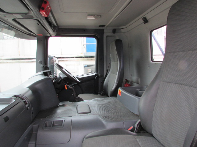 Vehicle Photo 21