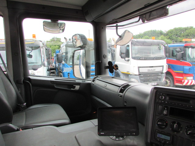 Vehicle Photo 27