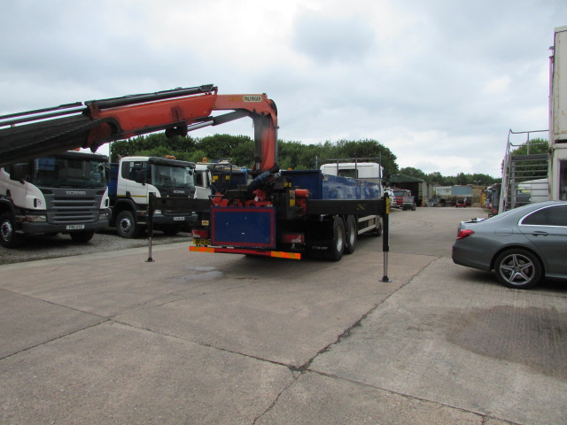 Vehicle Photo 11
