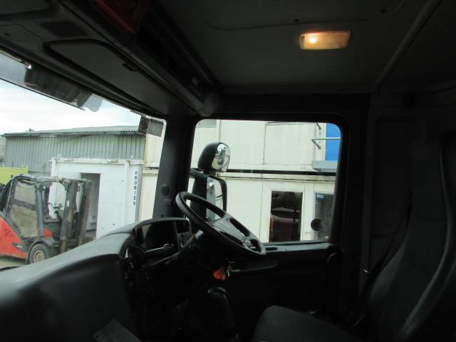 Vehicle Photo 23