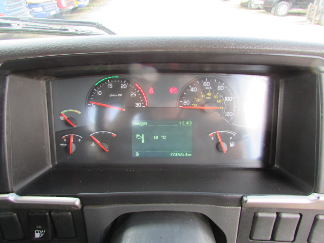 Vehicle Photo 15