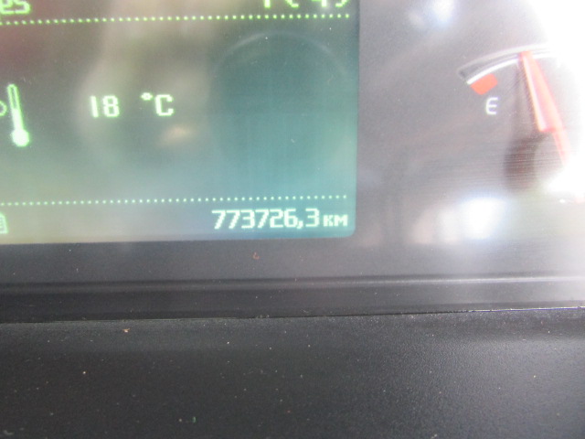 Vehicle Photo 12