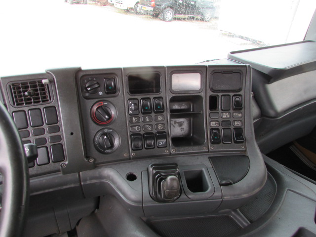 Vehicle Photo 14