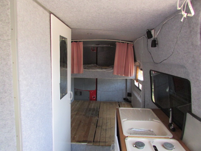 Vehicle Photo 12