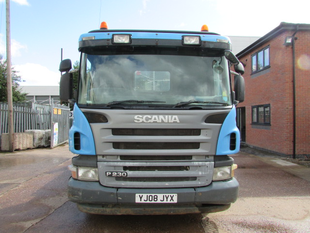 Vehicle Photo 2
