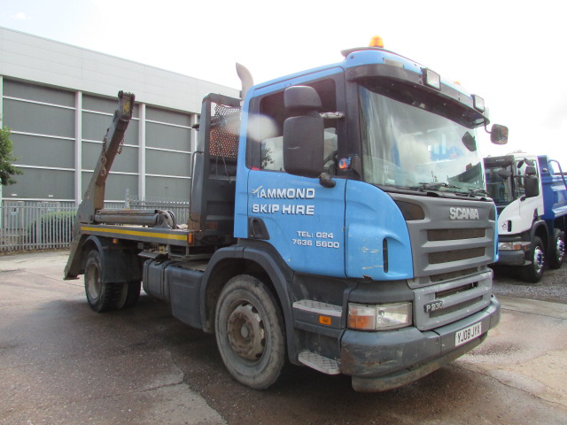 SCANIA P230 2008 4x2 SKIP LOADER. (YJ08 JYX) S/N: 4111
