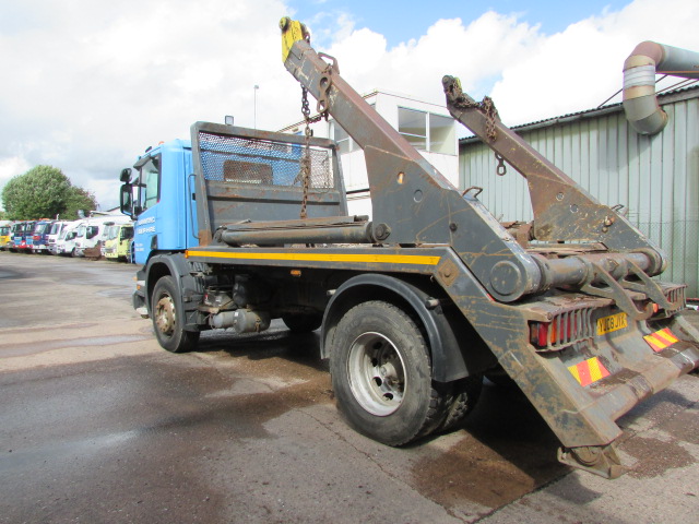 Vehicle Photo 5
