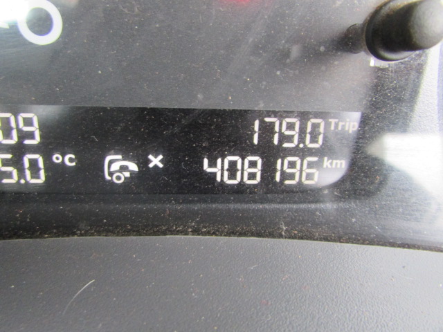 Vehicle Photo 18