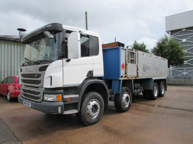 Vehicle Photo 12