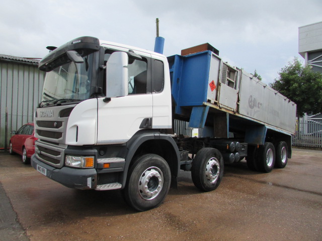 Vehicle Photo 16