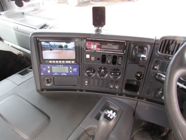 Vehicle Photo 17