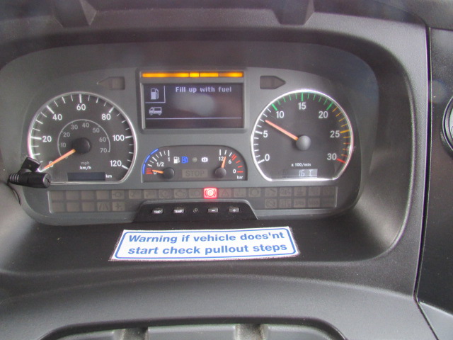 Vehicle Photo 13