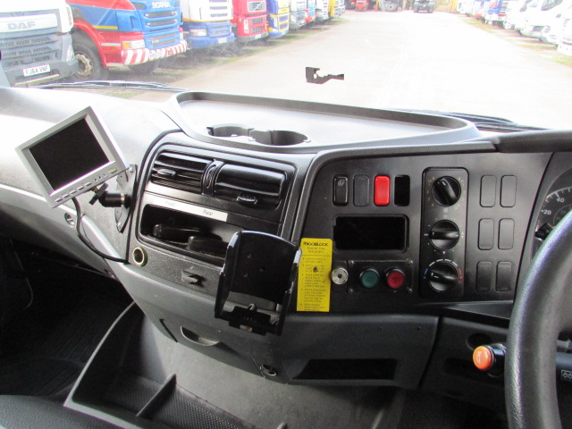 Vehicle Photo 12