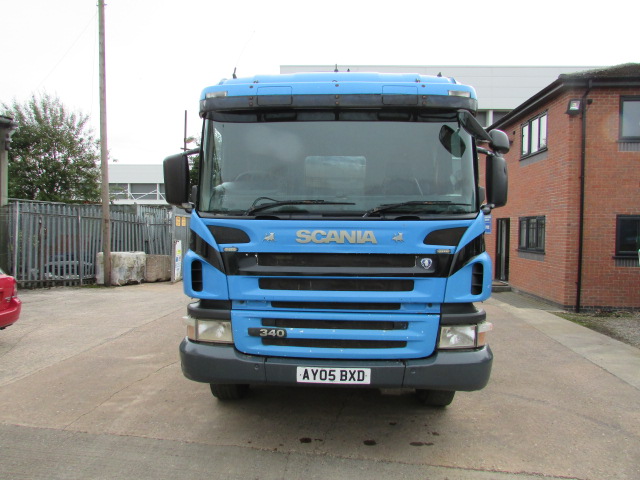 Vehicle Photo 2