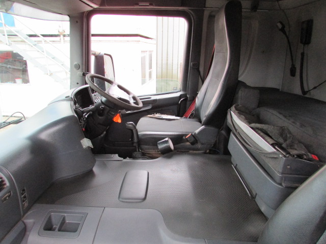 Vehicle Photo 16